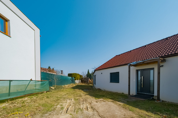 Prodej domu 92 m², Hořiněves