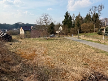 Prodej pozemku 1174 m², Pertoltice pod Ralskem