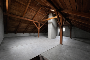 Prodej domu 160 m², Hrob