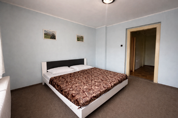 Prodej domu 160 m², Hrob