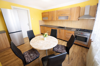 Prodej domu 160 m², Hrob