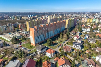 Dron - pohled na okolí 2 - Prodej bytu 2+kk v osobním vlastnictví 43 m², Praha 4 - Kamýk