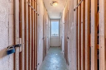 Sklepy - Prodej bytu 2+kk v osobním vlastnictví 43 m², Praha 4 - Kamýk