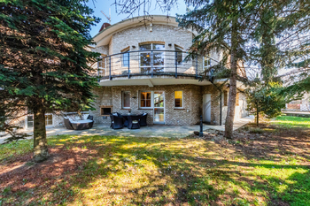 Prodej domu 433 m², Praha 10 - Benice