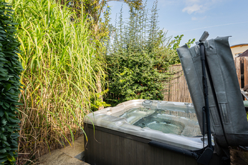 Prodej domu 433 m², Praha 10 - Benice