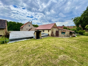 Pohled ze zahrady - Prodej domu 201 m², Číčovice