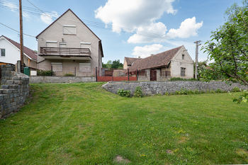 Pohled čelní 2 - Prodej domu 201 m², Číčovice