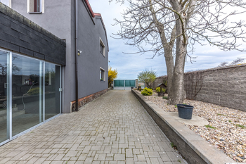 Vstup do domu - Prodej domu 145 m², Trnávka