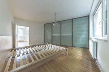 Ložnice 2 - Prodej bytu 2+kk v osobním vlastnictví 70 m², Praha 4 - Michle