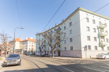 Pronájem bytu 1+kk v osobním vlastnictví 33 m², Praha 4 - Nusle