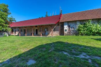Prodej zemědělského objektu 864 m², Bašnice