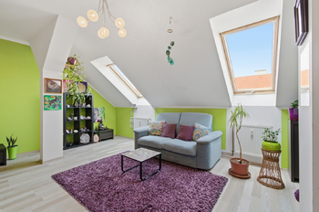 Obývací pokoj s kuchyňským koutem - Prodej bytu 2+kk v osobním vlastnictví 59 m², Plzeň