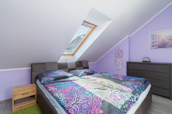 Ložnice - Prodej bytu 2+kk v osobním vlastnictví 59 m², Plzeň