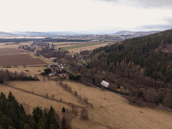 Prodej pozemku 1100 m², Červená Voda