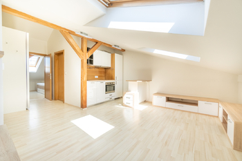 Pronájem bytu 2+kk v osobním vlastnictví 40 m², Praha 8 - Libeň