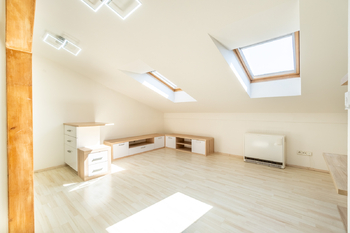 Pronájem bytu 2+kk v osobním vlastnictví 40 m², Praha 8 - Libeň