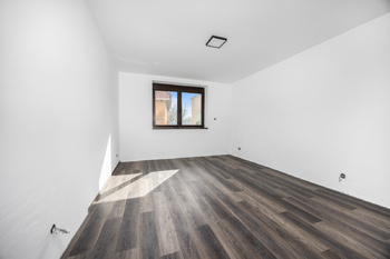 Prodej domu 240 m², Nučice