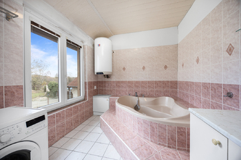 Prodej domu 240 m², Nučice