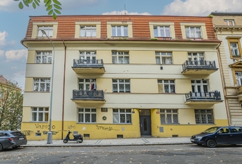 Prodej bytu 1+kk v osobním vlastnictví 25 m², Praha 5 - Smíchov