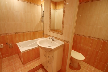 koupelna - Pronájem bytu 2+kk v osobním vlastnictví 37 m², České Budějovice