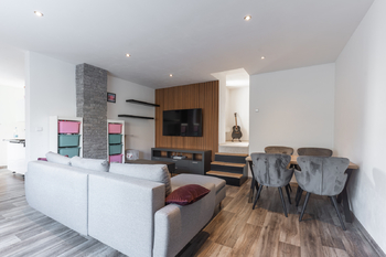 Prodej domu 245 m², Bělušice