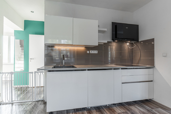 Prodej domu 245 m², Bělušice