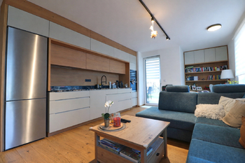 Obývací pokoj + kk - Pronájem bytu 3+kk v osobním vlastnictví 72 m², Praha 9 - Vysočany