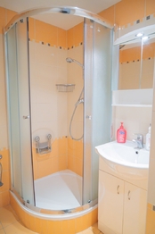 Prodej bytu 2+1 v osobním vlastnictví 63 m², Hradec Králové