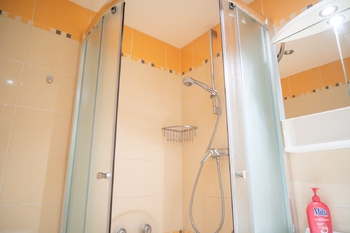 Prodej bytu 2+1 v osobním vlastnictví 63 m², Hradec Králové