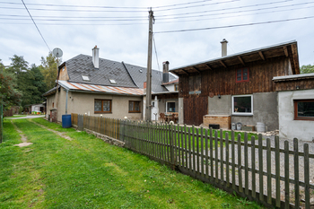 Prodej domu 105 m², Líšná