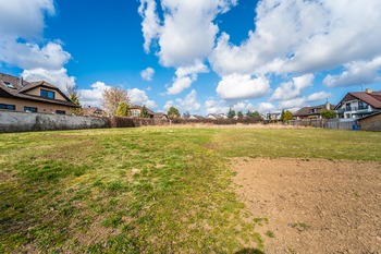 Prodej pozemku 1296 m², Horoměřice