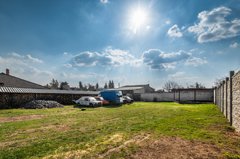 Prodej pozemku 1285 m², Veltruby