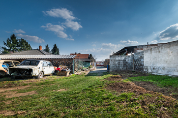 Prodej pozemku 1285 m², Veltruby