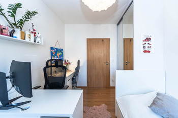 Prodej bytu 3+kk v osobním vlastnictví 97 m², Praha 10 - Hostivař