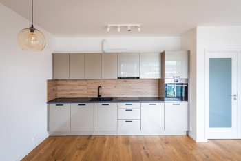 Pronájem bytu 2+kk v osobním vlastnictví 68 m², Praha 8 - Libeň