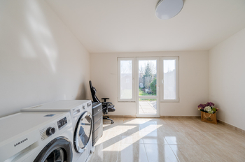 Pronájem domu 115 m², Nupaky