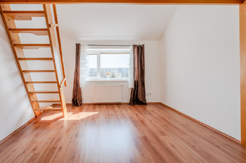 Pronájem domu 115 m², Nupaky