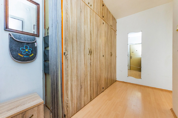 Prodej bytu 1+kk v osobním vlastnictví 37 m², Praha 9 - Prosek