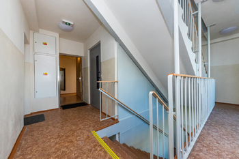 Prodej bytu 1+kk v osobním vlastnictví 37 m², Praha 9 - Prosek