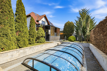 Prodej domu 285 m², Čestlice