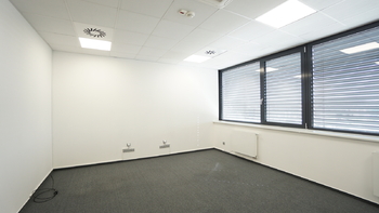 Pronájem kancelářských prostor 200 m², Praha 9 - Vysočany