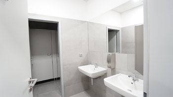 Pronájem kancelářských prostor 200 m², Praha 9 - Vysočany