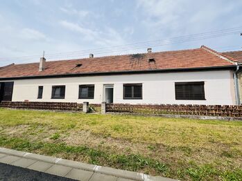 Pronájem bytu 2+1 v osobním vlastnictví 75 m², Bzenec