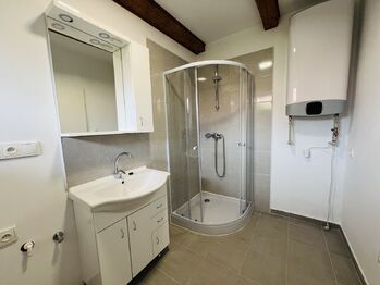 Pronájem bytu 2+1 v osobním vlastnictví 75 m², Bzenec