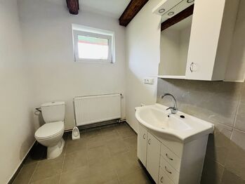 Pronájem bytu 2+1 v osobním vlastnictví 75 m², Bzenec