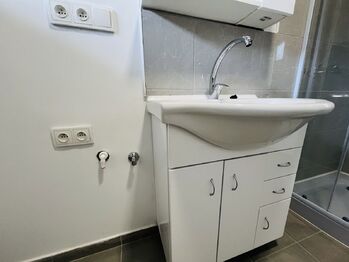 Pronájem bytu 2+1 v osobním vlastnictví 75 m², Bzenec