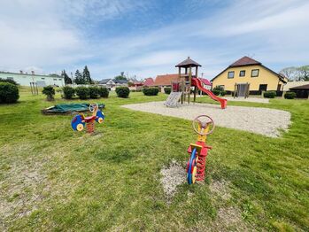 Pronájem bytu 2+1 v osobním vlastnictví 75 m², Bzenec