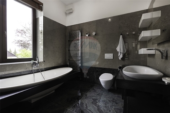 Prodej domu 860 m², Příbor