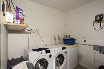 prádelna v přízemí - Prodej nájemního domu 792 m², Sobotín