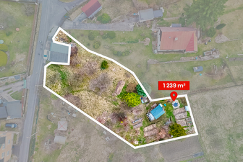 Prodej pozemku 1240 m², Děčín